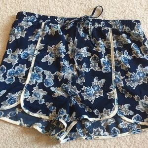 Patterned shorts